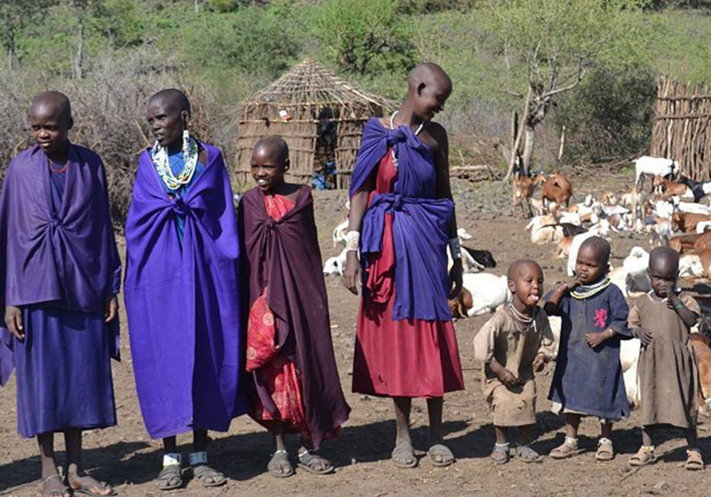 family-mama-yamath-with-goats-maasai-boma