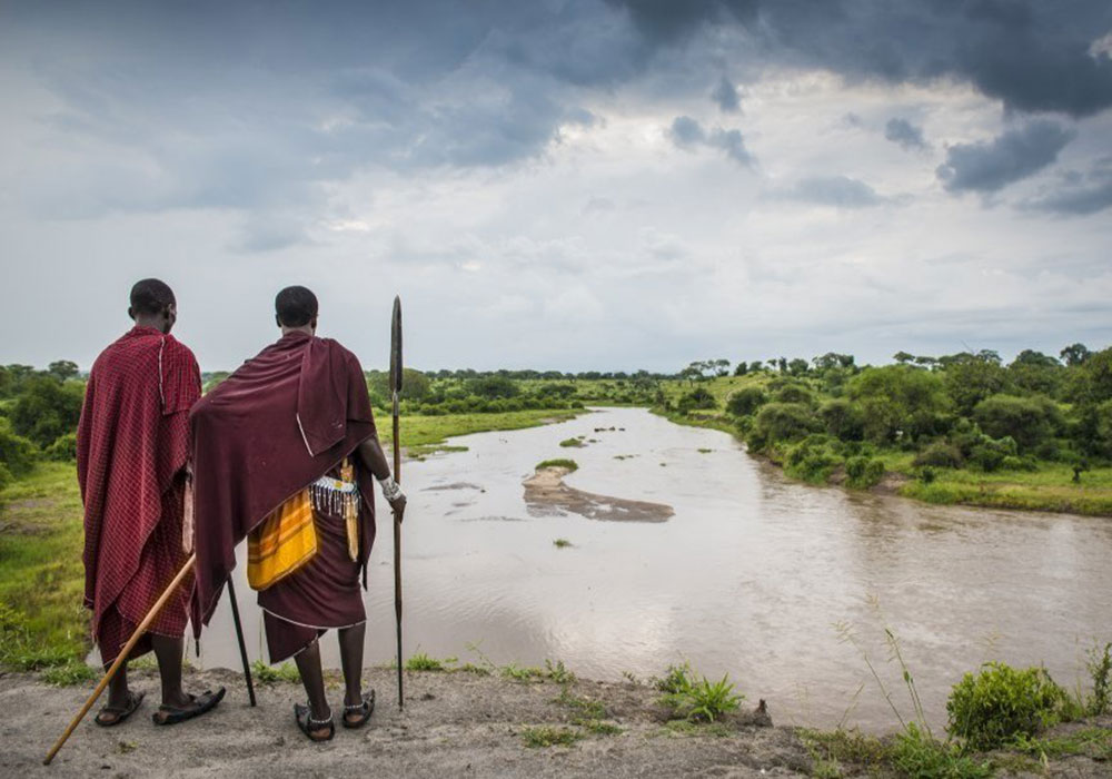 Looking out over Tarangire river - when to travel to Tanzania